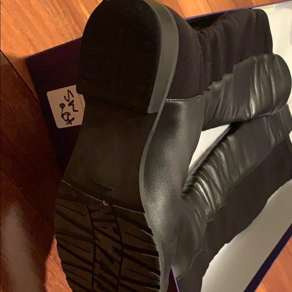 Stuart Weitzman Black 5050 Boot, Size 7! - Picture 6 of 10